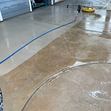 Concrete-Cleaning-Red-Clay-Removal-in-Greer-SC 3