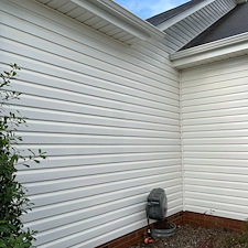 Quality-House-Siding-Soft-washing-in-Lyman-SC 3